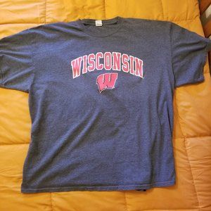 Wisconsin Badger - T-Shirt - XXL